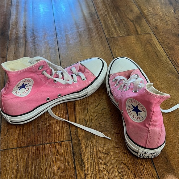 Converse  Pink Canvas Sneakers - Picture 4 of 5